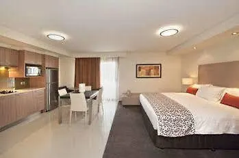 Cbd Executive Apartments Рокгемптон